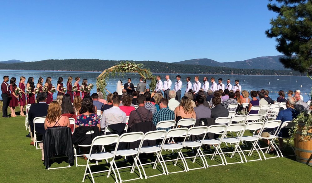 A lakeside wedding ceremony at Lake Tahoe